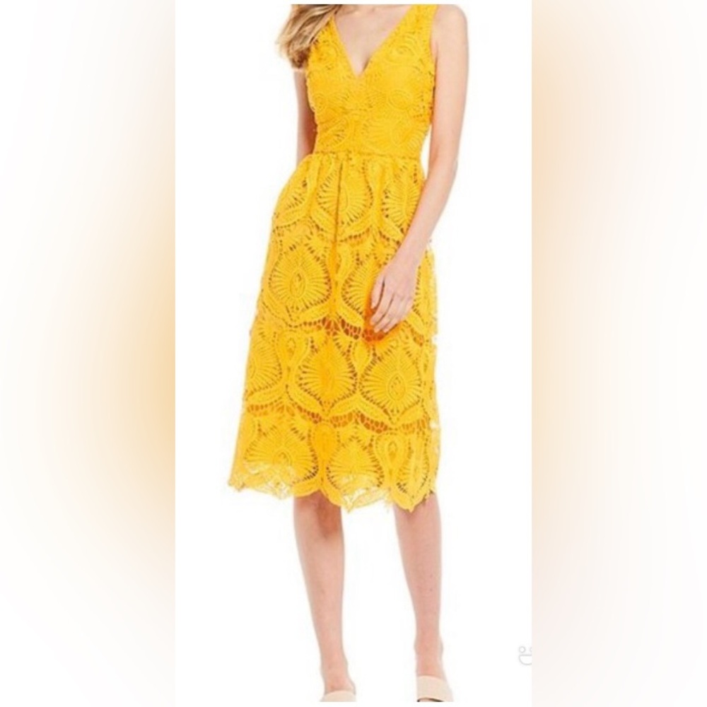 GIANNI BINI Lace Midi Dress Yellow Gold Deep V Neck Size 2